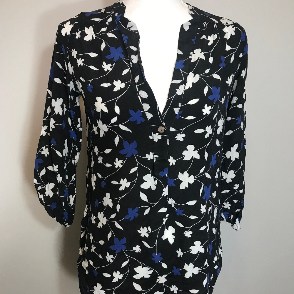 Amour Vert Women Small Floral Silk Blouse